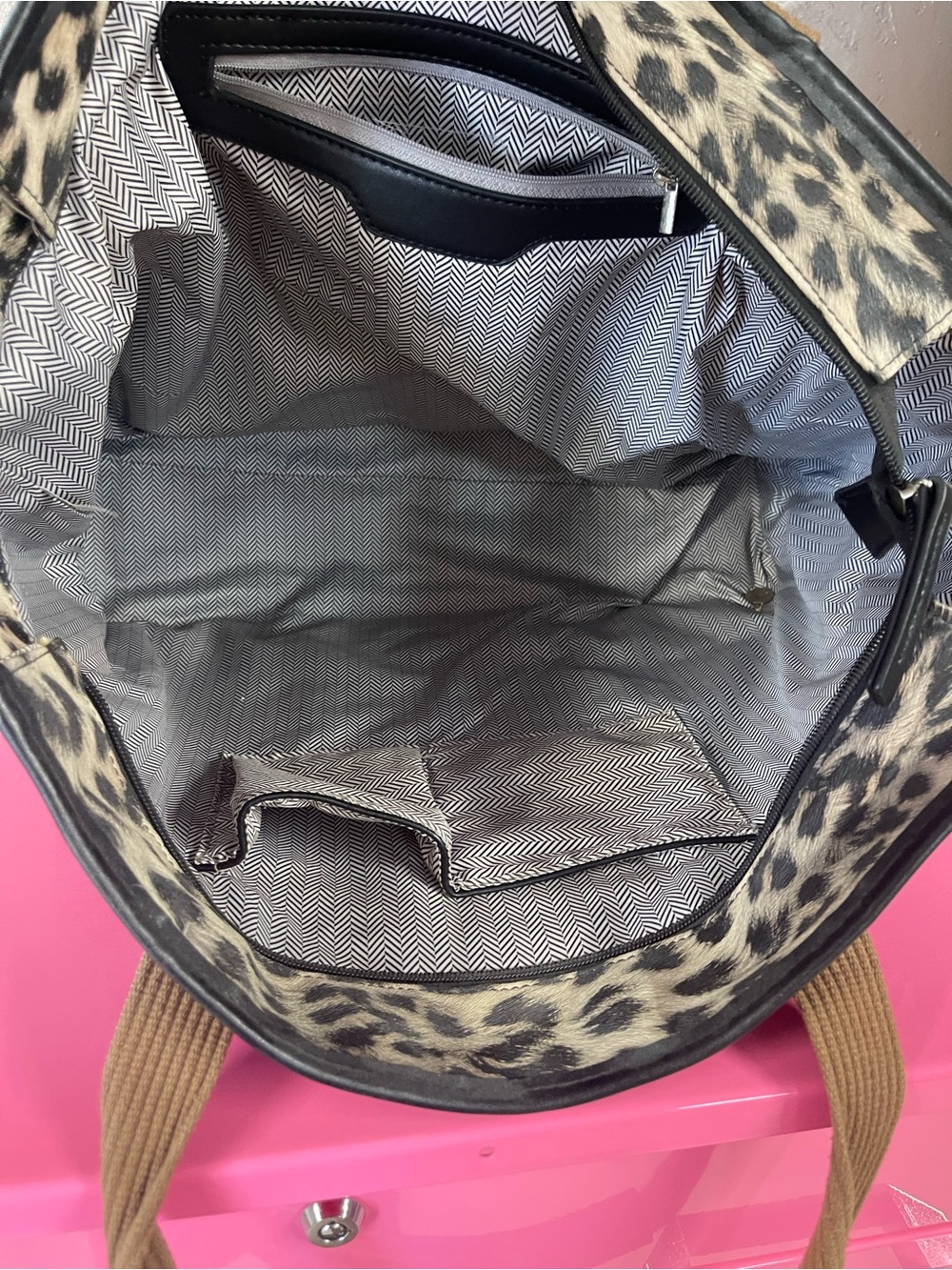 Cheetah Print Tote Bag with Metallic Side Panels - Brown - Picture 5 of 10